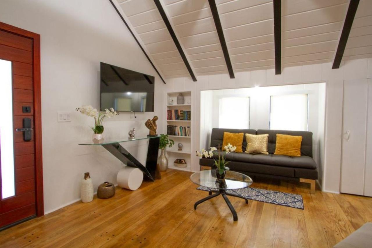 לוס אנג'לס Dreamy Farmhouse In Studio City מראה חיצוני תמונה